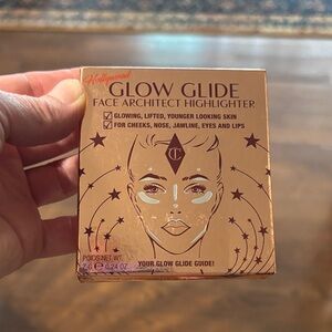 Charlotte Tilbury Hollywood Glow Glide Face Architect Highlighter - Gold